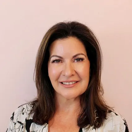 Hillary L. Barnes - 350 7th Street North, Naples, FL 34102, USA, Naples, Florida, 34102