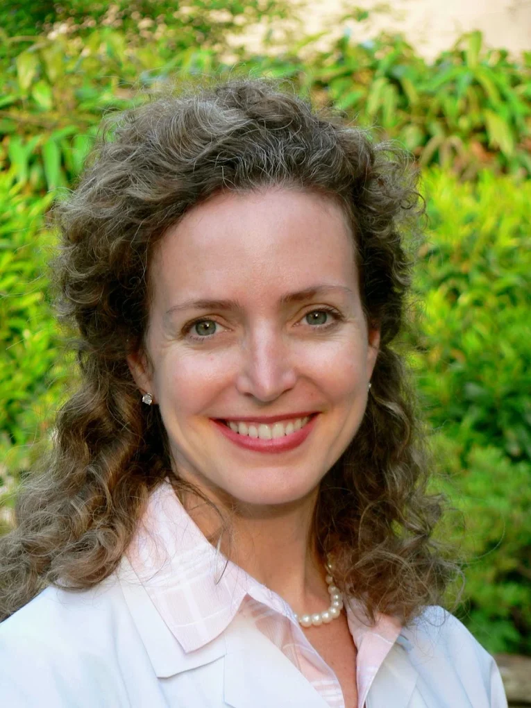 Regina G. Healy - 1727 Kirby Parkway, Memphis, Tennessee, 38119