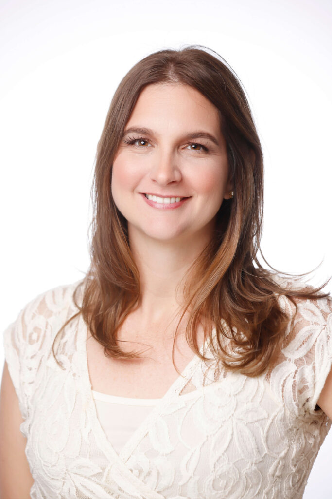 Kelly Hodges - 6750 West Loop South, Bellaire, Texas, 77027