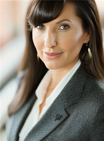 Karen Linares - 500 Terry A. François Boulevard, San Francisco, California, 41907