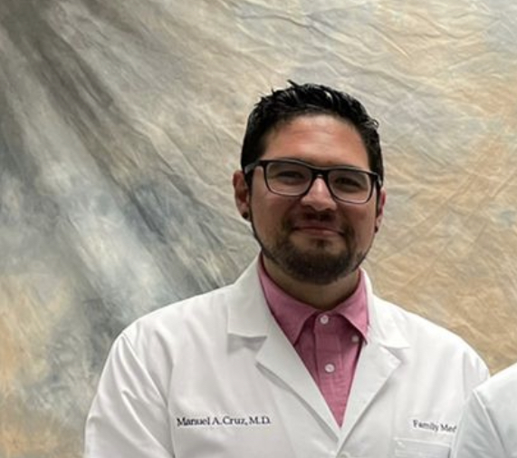 Manuel Cruz - 400 West Arbrook Boulevard, Arlington, Texas, 76015