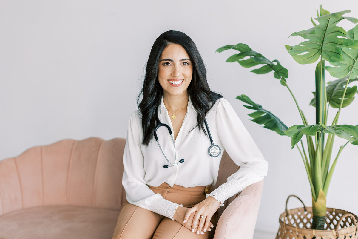 Sonia Singh - 5151 Katy Freeway, Houston, TX, USA, Houston, Texas, 77007