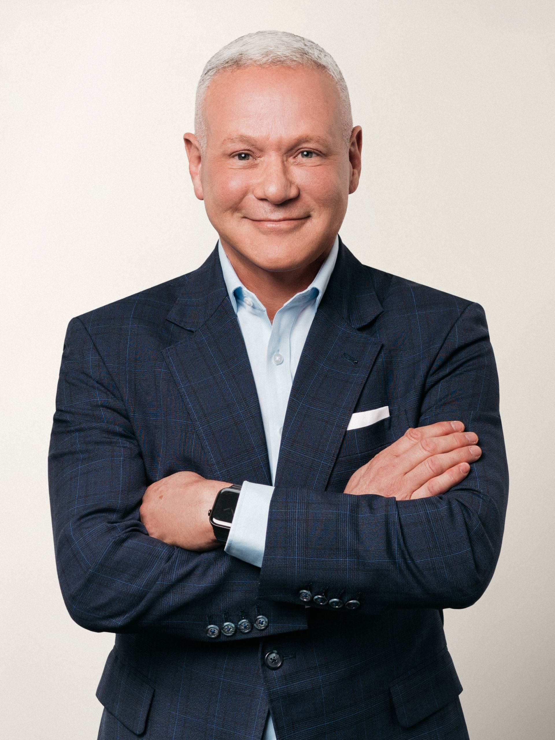 Gary R. Cohan - 150 North Robertson Boulevard, Beverly Hills, California, 90211