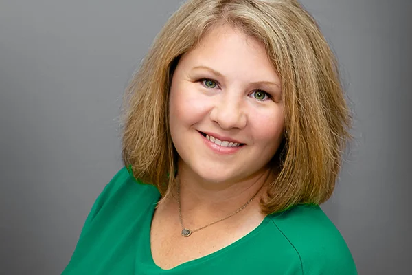 Gena Weinhold - 1417 North Mount Auburn Road, Cape Girardeau, Missouri, 63701